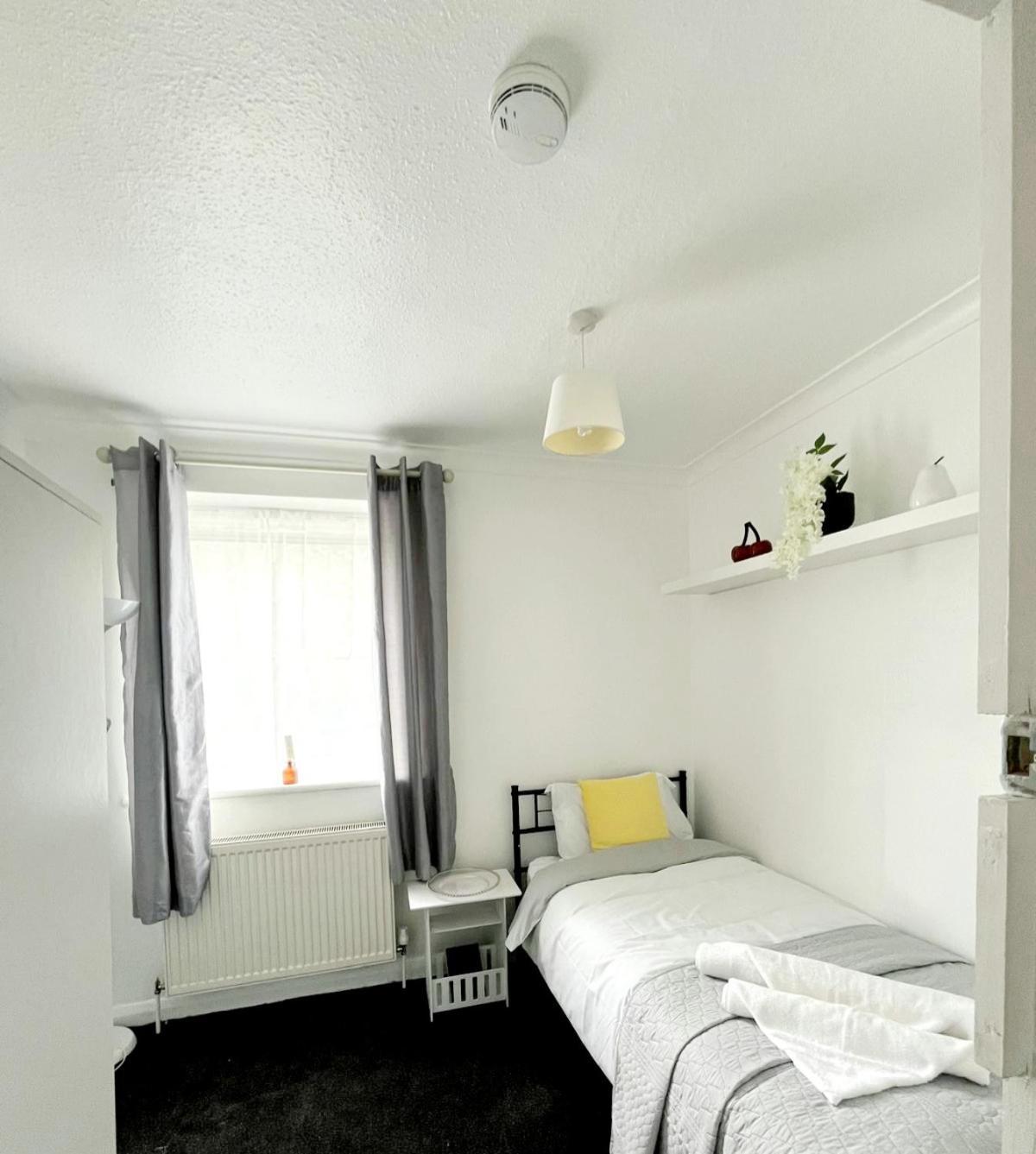 Cosy Room Stay 5 Sutton  Exterior photo